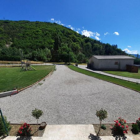 Le Petit Begou Bed and Breakfast Saint-Auban-d'Oze Buitenkant foto